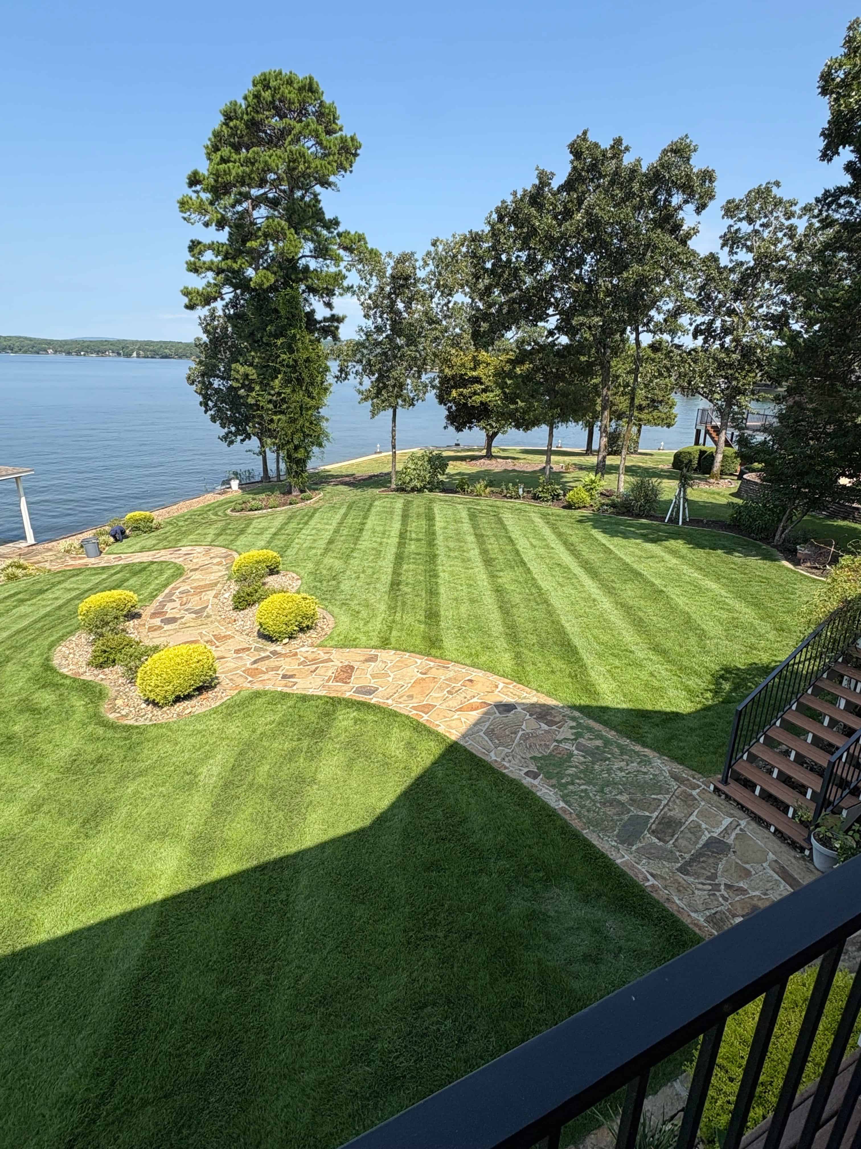 Mowing & Edging image